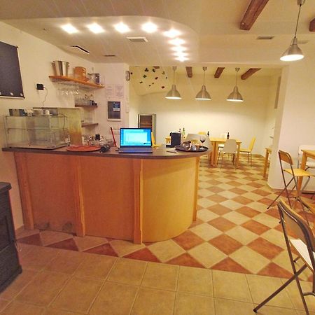 Paklenica Sport Apartments Starigrad Paklenica Exteriör bild