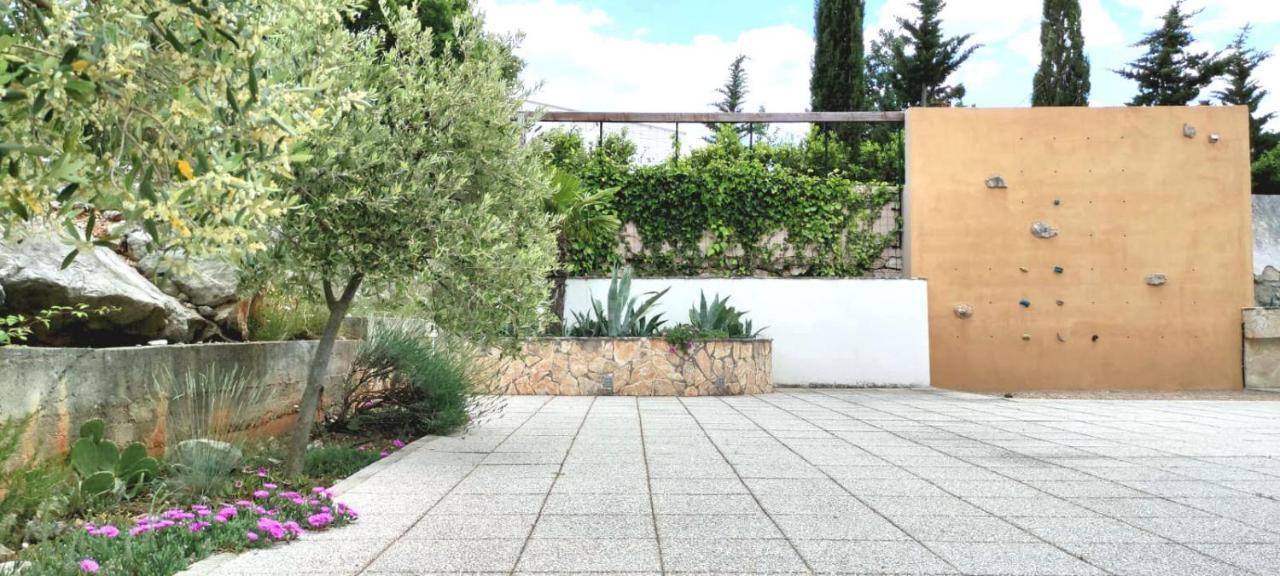 Paklenica Sport Apartments Starigrad Paklenica Exteriör bild