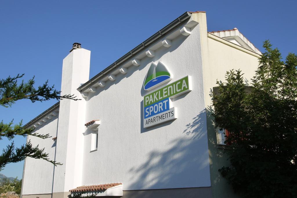 Paklenica Sport Apartments Starigrad Paklenica Exteriör bild