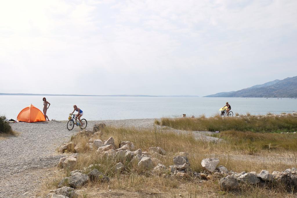 Paklenica Sport Apartments Starigrad Paklenica Exteriör bild