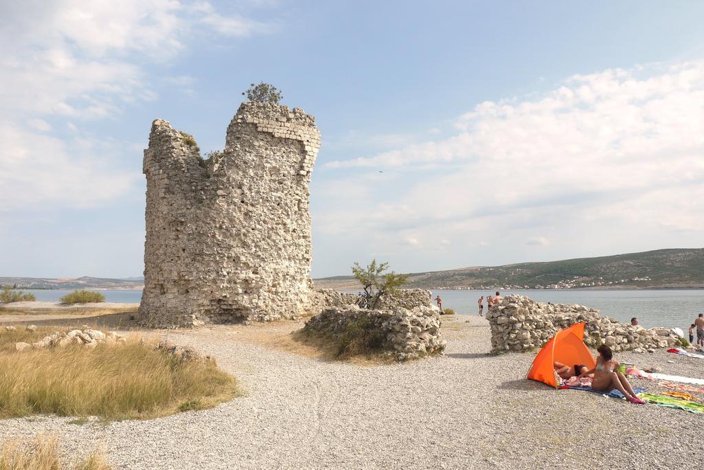 Paklenica Sport Apartments Starigrad Paklenica Exteriör bild